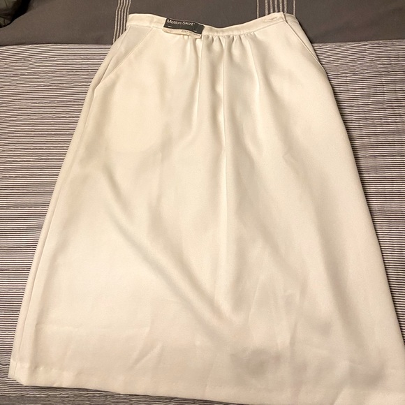 Vintage White Midi Skirt - Picture 1 of 15